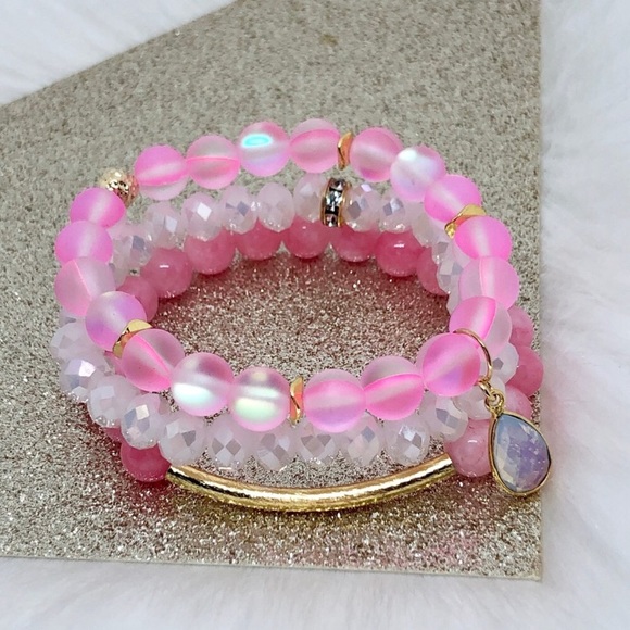 Watermelon Jade Bracelet - Picture 4 of 8